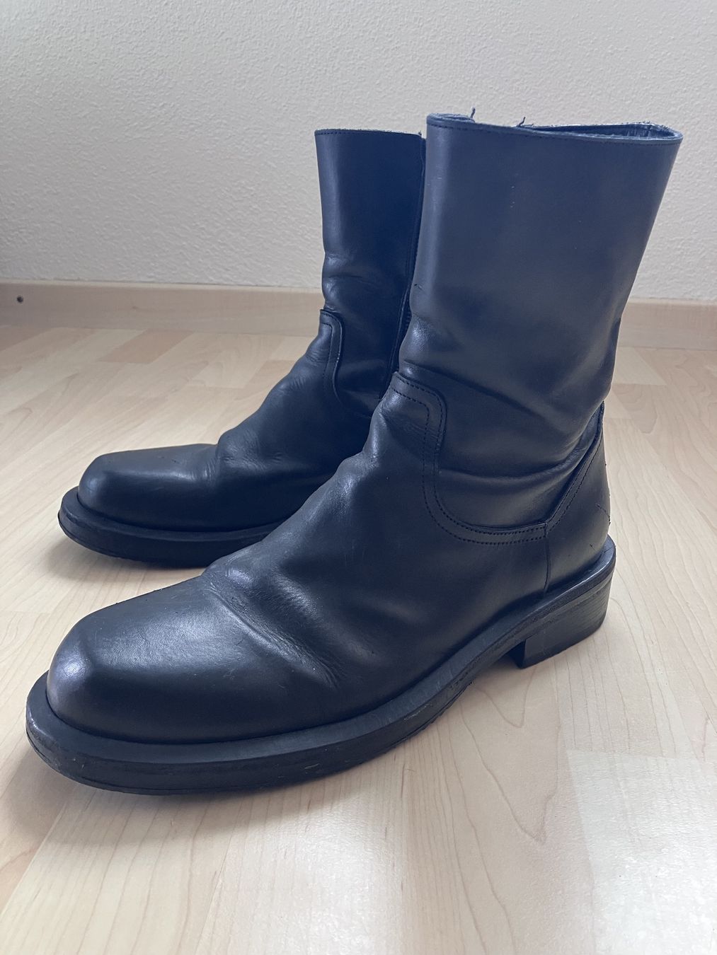 Scarpe da uomo: ANN DEMEULEMEESTER Labor Nero Leather Boots – Usato da Jona venduto da jallah 8