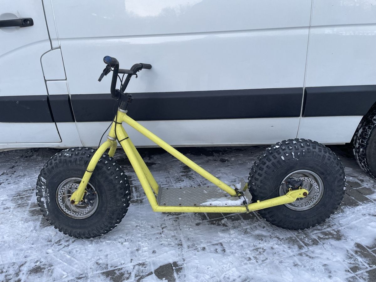 Kickboard: Aktion, 2 Stück, selten, Monster Roller Scooter Trottinette – Gebraucht aus Heimenhausen von Bufnof