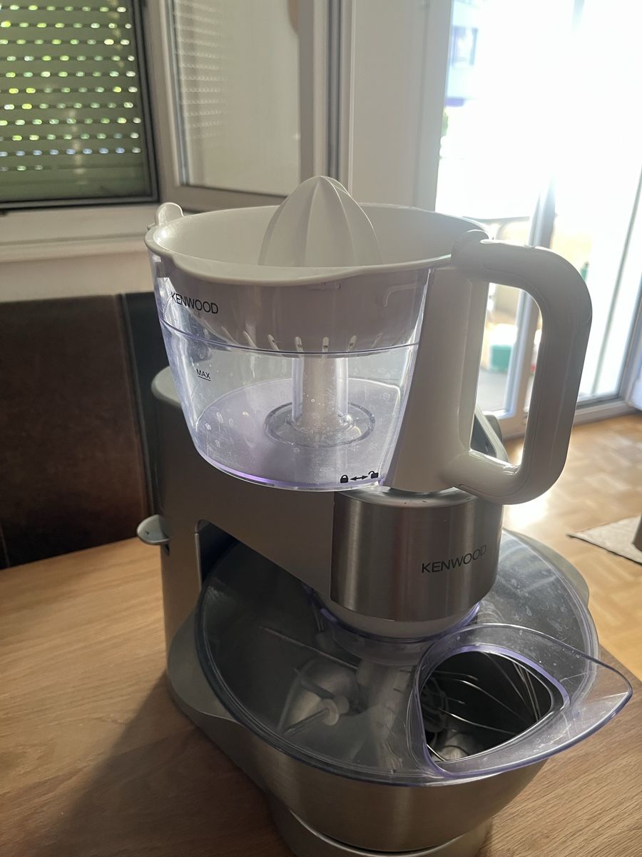 Kenwood Küchengeräte: Kenwood KM260 – Gebraucht aus Saxon von Kwik25 5