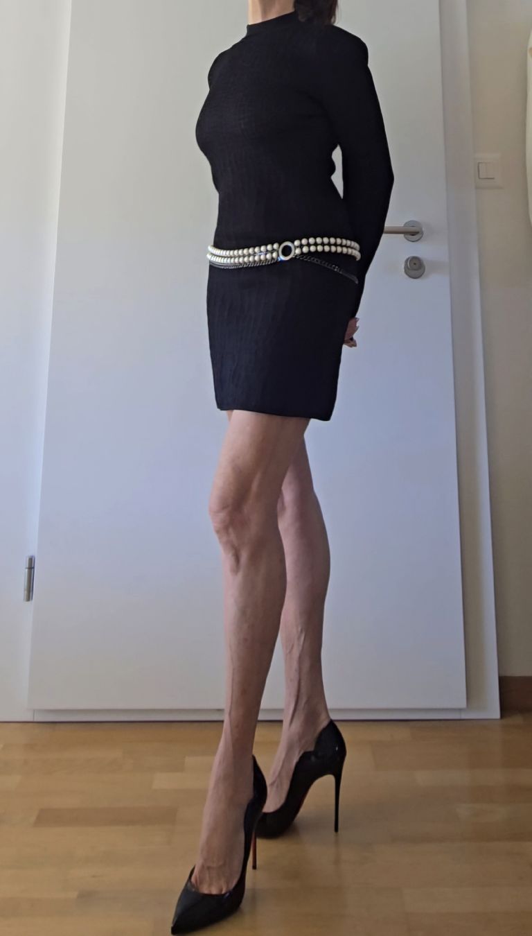 Balmain Vestiti: Kleid von Balmain mit Perlengürtel – Usato da Zollikon venduto da C.fromParis 1