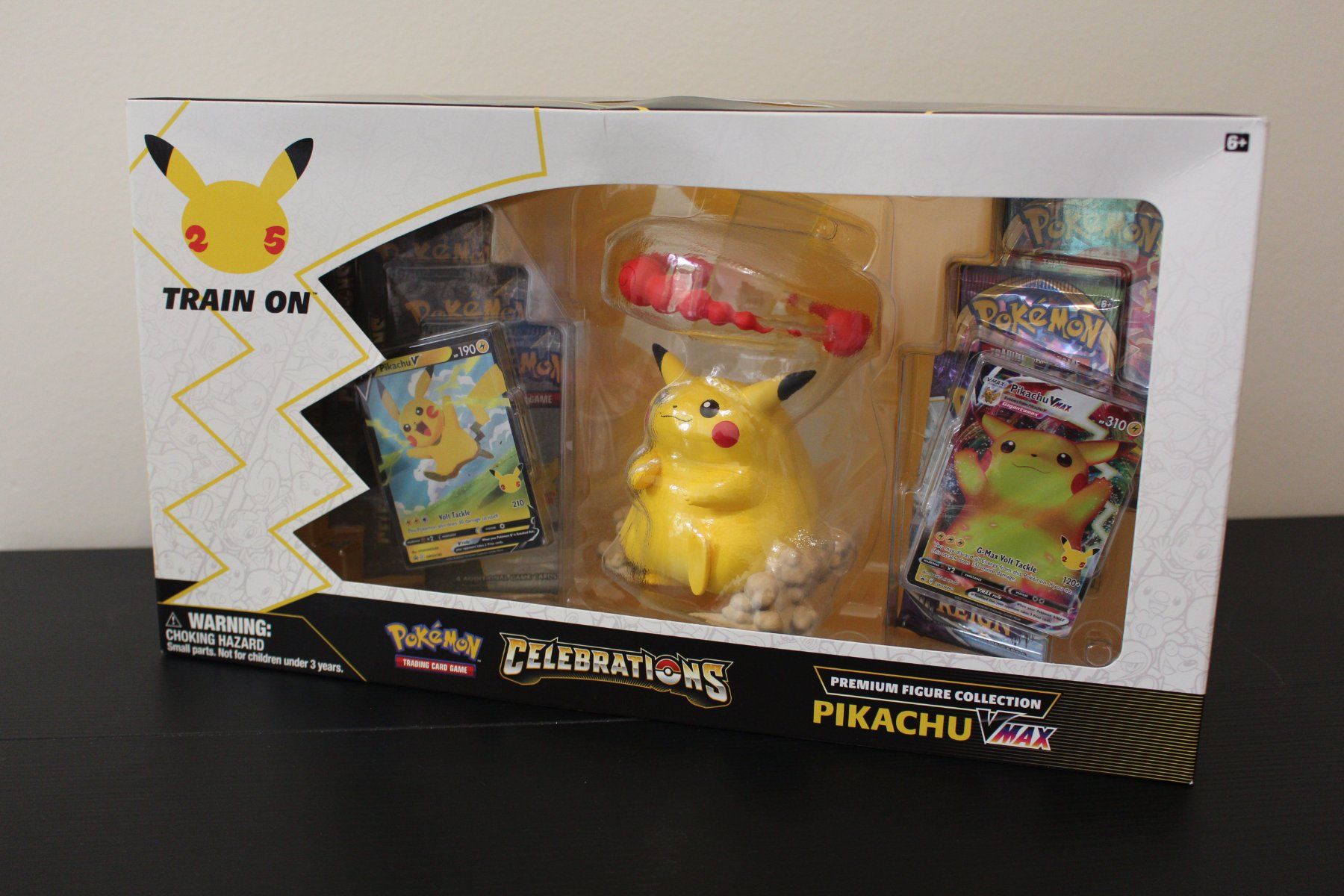 Pokémon Sammelbilder & Trading cards: Pokemon "Pikachu VMAX" 25th Celebrations – Neu (gemäss Beschreibung) aus Genève von Chauvy84