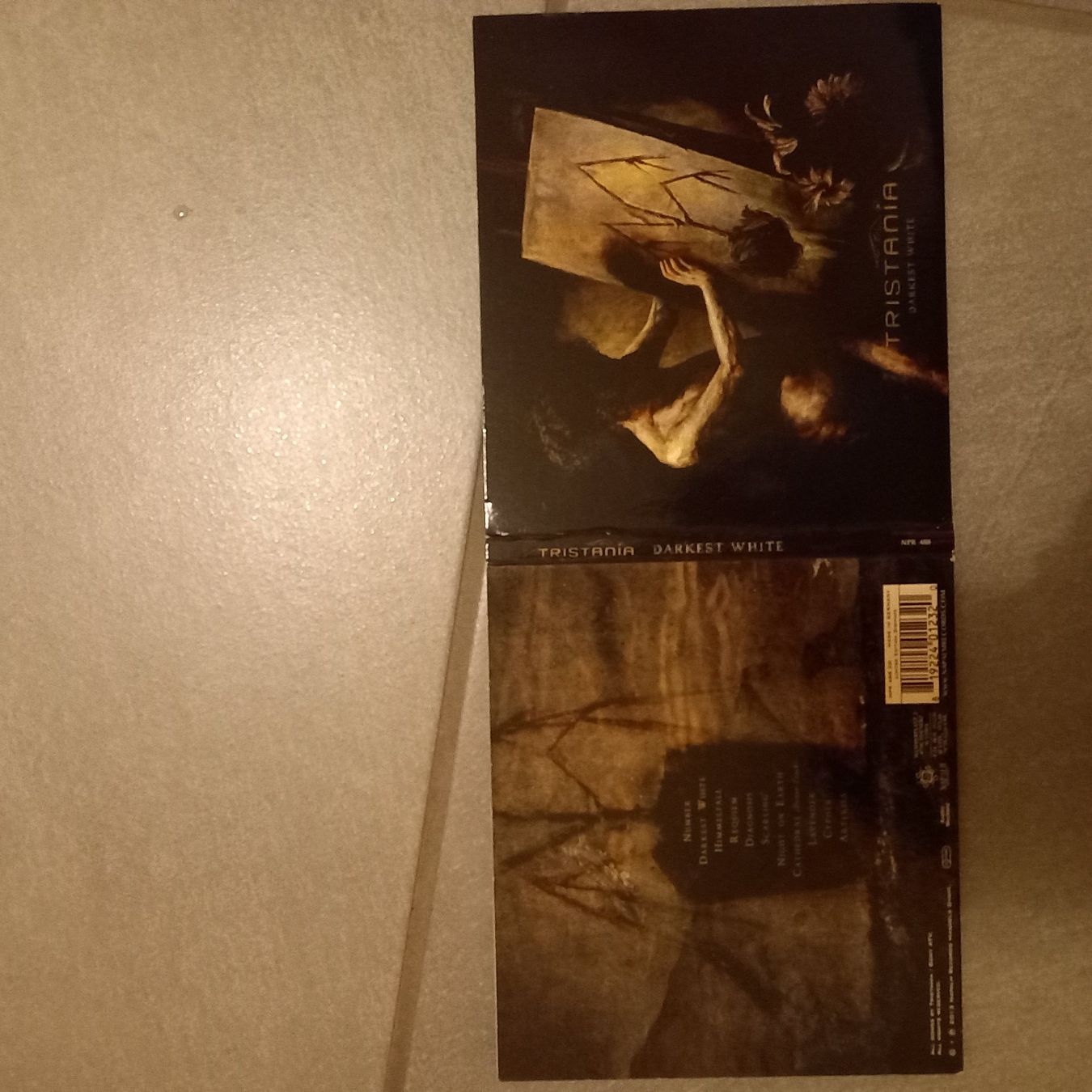 CD: Tristania - dark...(digi) – Usato da St-Cergue venduto da VeganWarrior