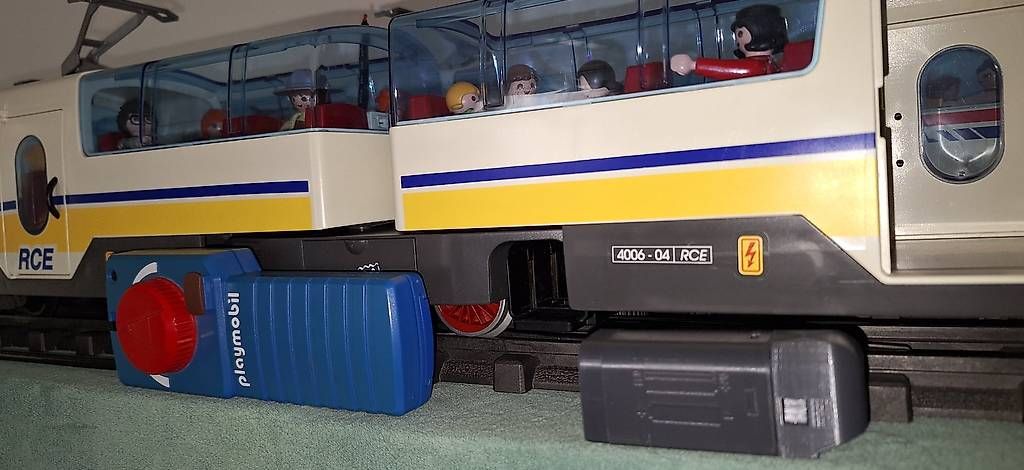 Playmobil Giocattoli: Playmobil RC-Train 4011 RCE Inter-Regio – Usato da Reinach BL venduto da Playmobilist 3