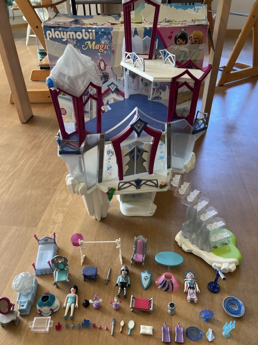Playmobil Giocattoli: Playmobil Magic Eispalast 9469 – Usato da Wallisellen venduto da sarinavs
