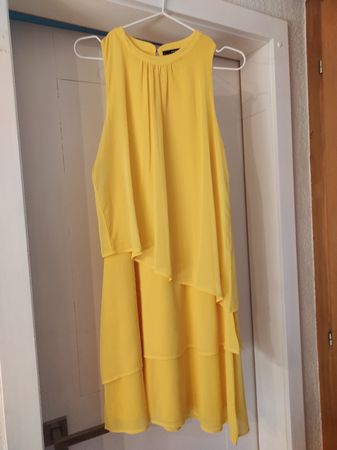 Sommerkleid von Zara Gr. 36