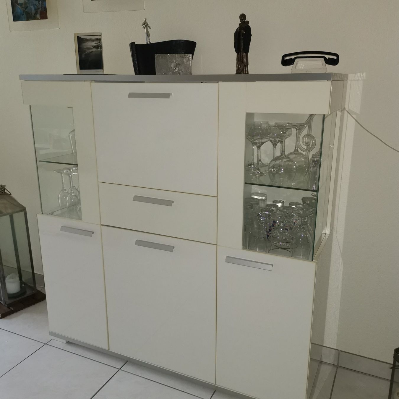 Credenze: Buffet vitrine blanc avec rangement état correct – Usato da Bourguillon venduto da bourguillon01