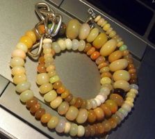 52 Crt Natural Funky Ethiopian Welo Fire Opal Halskette TOP!