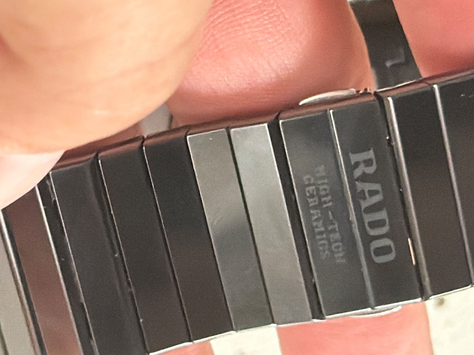 Rado Montres: RADO High-Tech Ceramics  ab 1.- – D'occasion à Schlieren par Luxury.Time 3