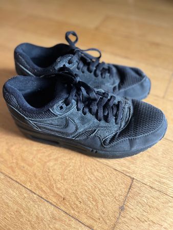 Nike Air Max 1, Schwarz, Gr.39