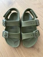 Sandalen grün Grösse UK 5