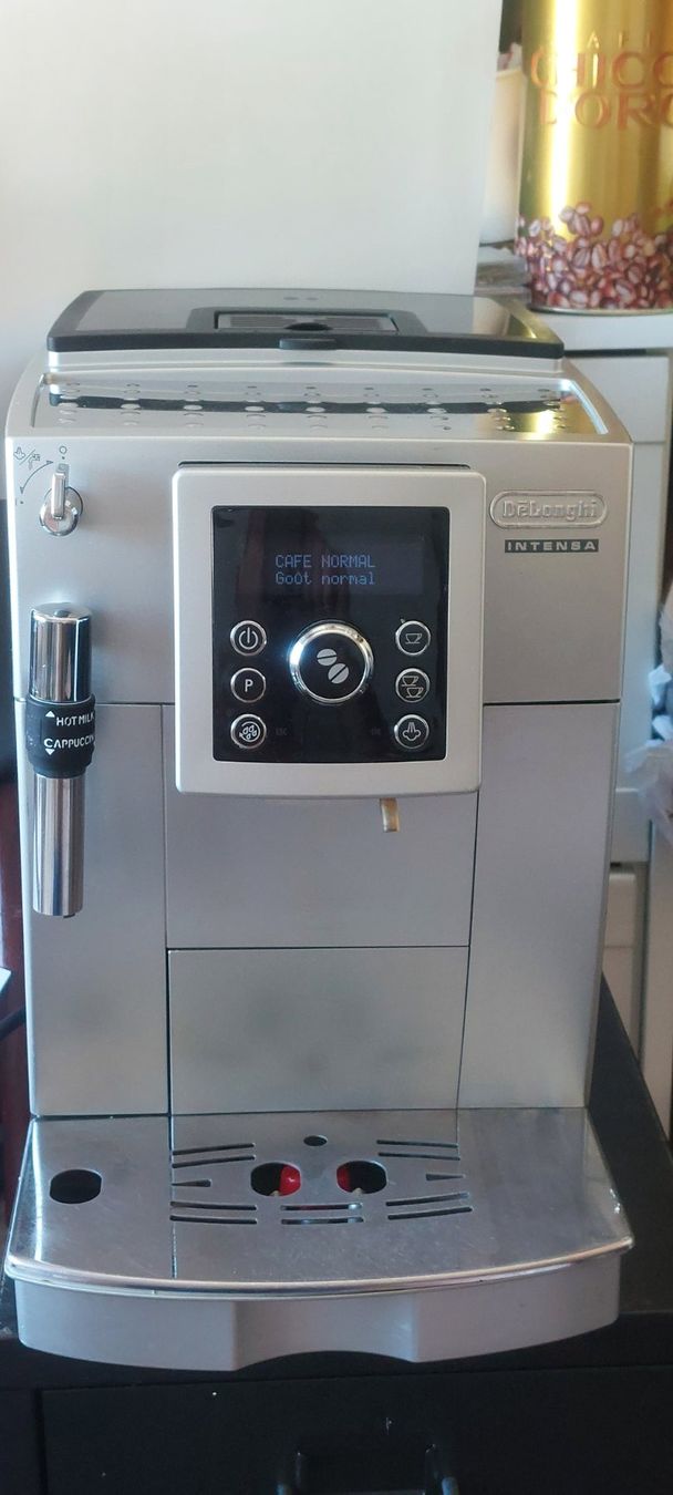 De'Longhi Machines à café & Machines à expresso: Machine à café delonghi ecam 23.420.sb défectueuse. – Défectueux à Rolle par mro_5nyk