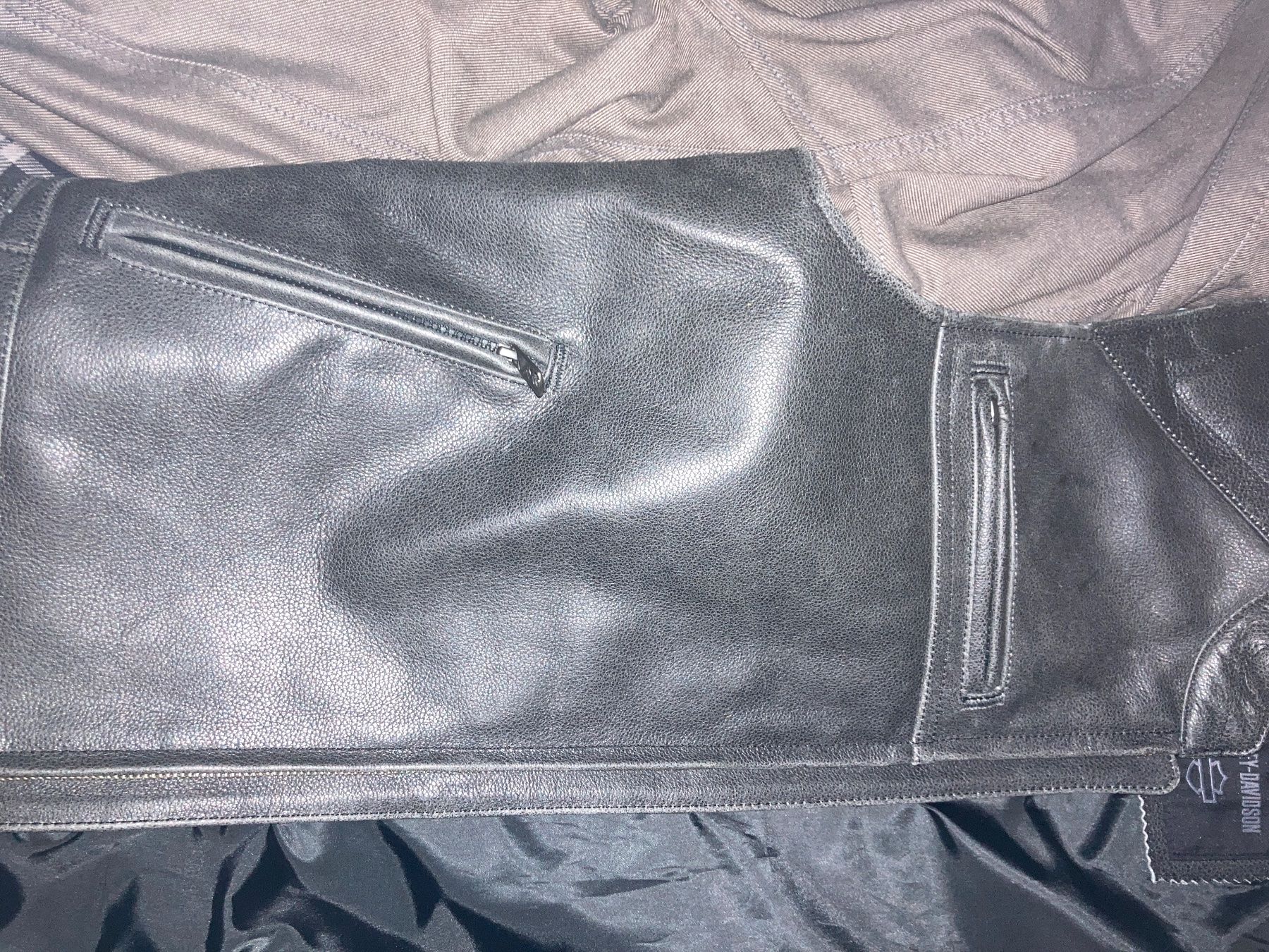 Harley-Davidson Gilet & Giacche: Harley Davidson Lederweste, Top Zustand, Grösse M – Usato da curaglia venduto da 74d_wr6k 3