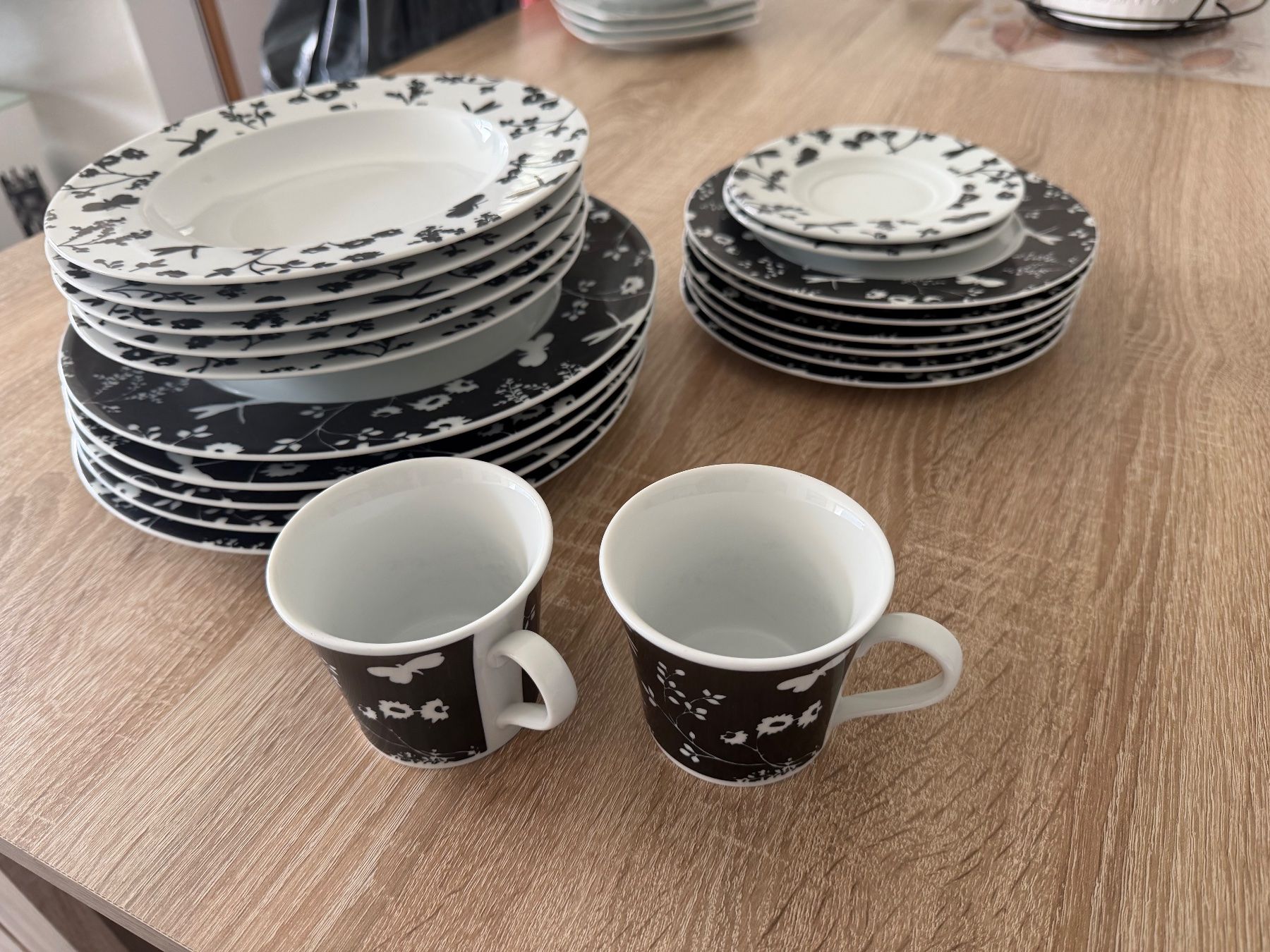 Set di piatti: Porzellan Studio Nuevo – Usato da Reinach AG venduto da joy_q2gl 1