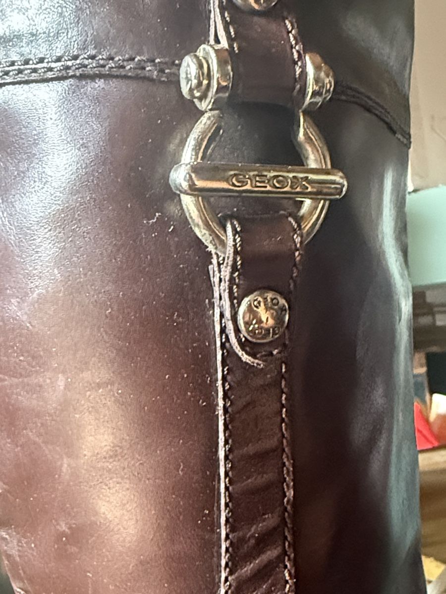 Geox Scarpe da uomo: Geox Brown Leather Boots – Usato da Montreux venduto da Yss_Boutiqu3 1