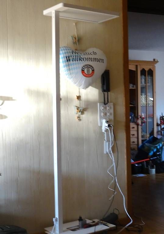 Lampade: Büro oder Wohnungslampe Fabrikneu. – Nuovo e nell'imballaggio originale da Buttisholz venduto da buttiholli 1