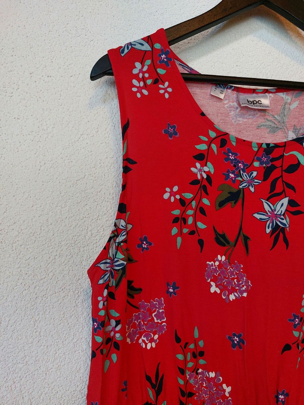 Vestiti: Rotes Kleid mit Blumenmuster, ungetragen! – Nuovo (secondo la descrizione) da Effingen venduto da roe_7mb7 2