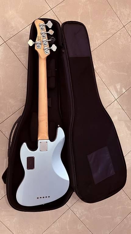 Musikinstrumente: Basso Marcus Miller Sire V7 Alder-5 LPB 2nd Gen – Gebraucht aus Pregassona von pin_t85s 1
