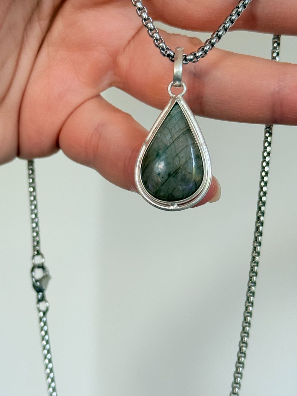 Catenine: Pendentif Larme Labradorite Unique ✨ – Nuovo e nell'imballaggio originale da Genève venduto da AWWA 5
