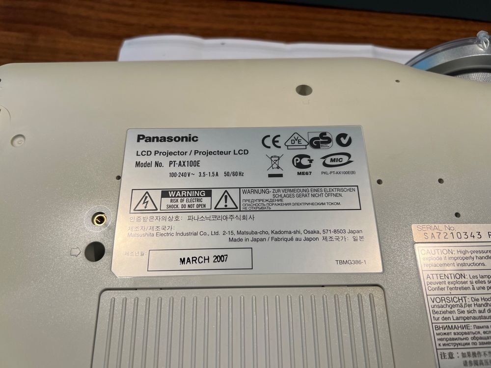 Panasonic Proiettori: Panasonic PT-AX100E Beamer 900Std. – Usato da Zürich venduto da She10 2