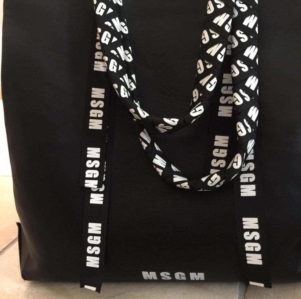 Taschen für Damen: MSGM: Schuhe + Tasche – Gebraucht aus Losone von Tilly-nb7t 2