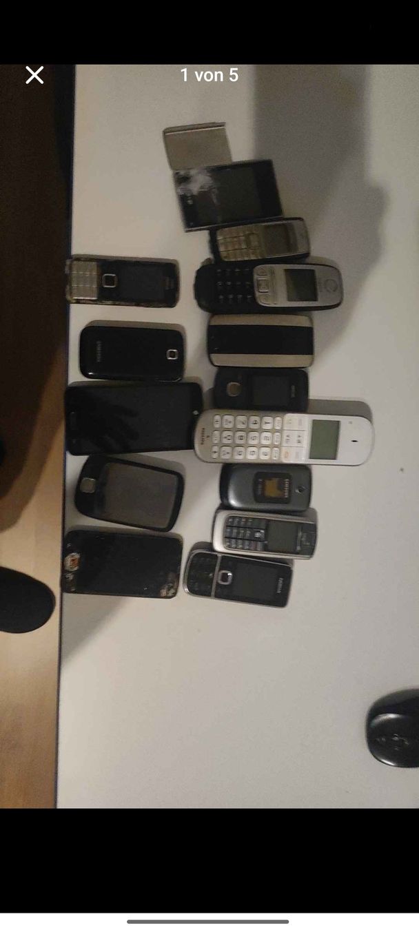 Telefoni cellulari / Smartphones: ohne Ladegerät als defekt  – Difettoso da Au SG venduto da ard_qp8l