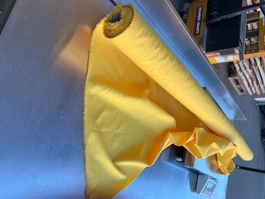 ca. 10 m Qualitäts Stoff - 65/35 Poly/cotton knitterarm
