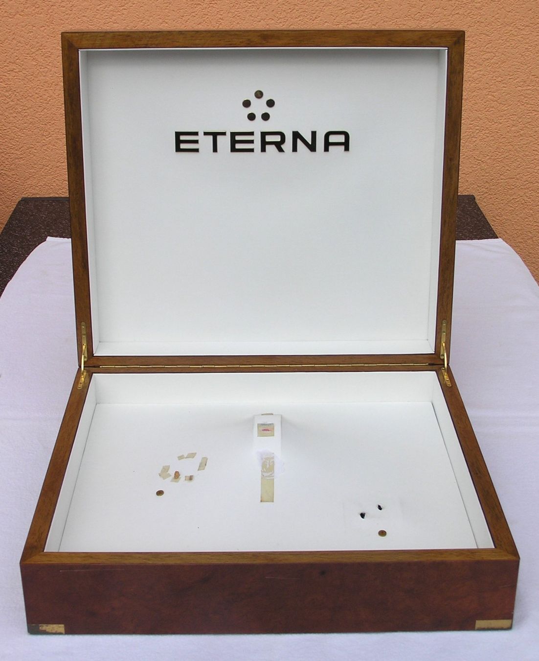 Eterna Uhrenboxen: EDLE GROSSE ETERNA PRÄSENTATIONSBOX – Gebraucht aus Grenchen von Antique-hunter