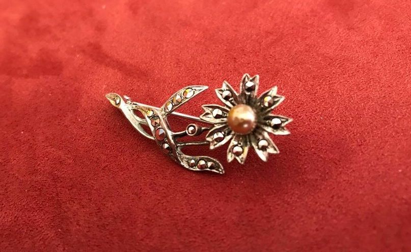Broschen & Nadeln: Vintage Brosche 800 Silber mit Makasiten – Gebraucht aus Subingen von Riccardina 1