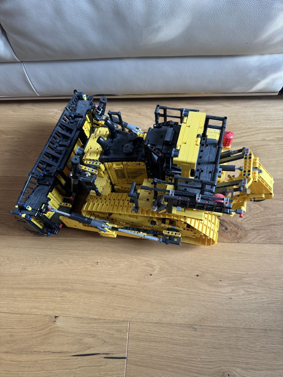 Lego Kit di costruzioni: CAT D11 – Nuovo (secondo la descrizione) da Wikon venduto da rob_x7gh 4