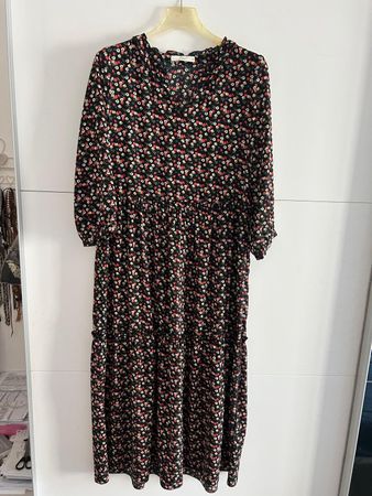 Kleid PIGALLE geblümt Grösse 36 guter Zustand