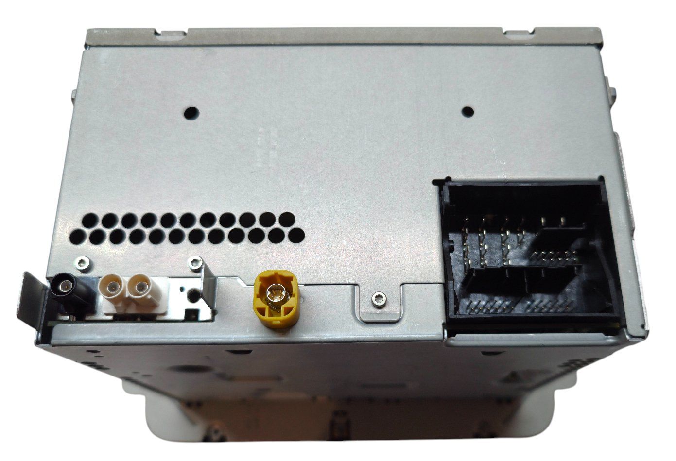 Radio: MIB STD2 PQ + NAV (DAB+, bluetooth compatible etc..) – Usato da Corcelles-près-Payerne venduto da FactoryofSound 4