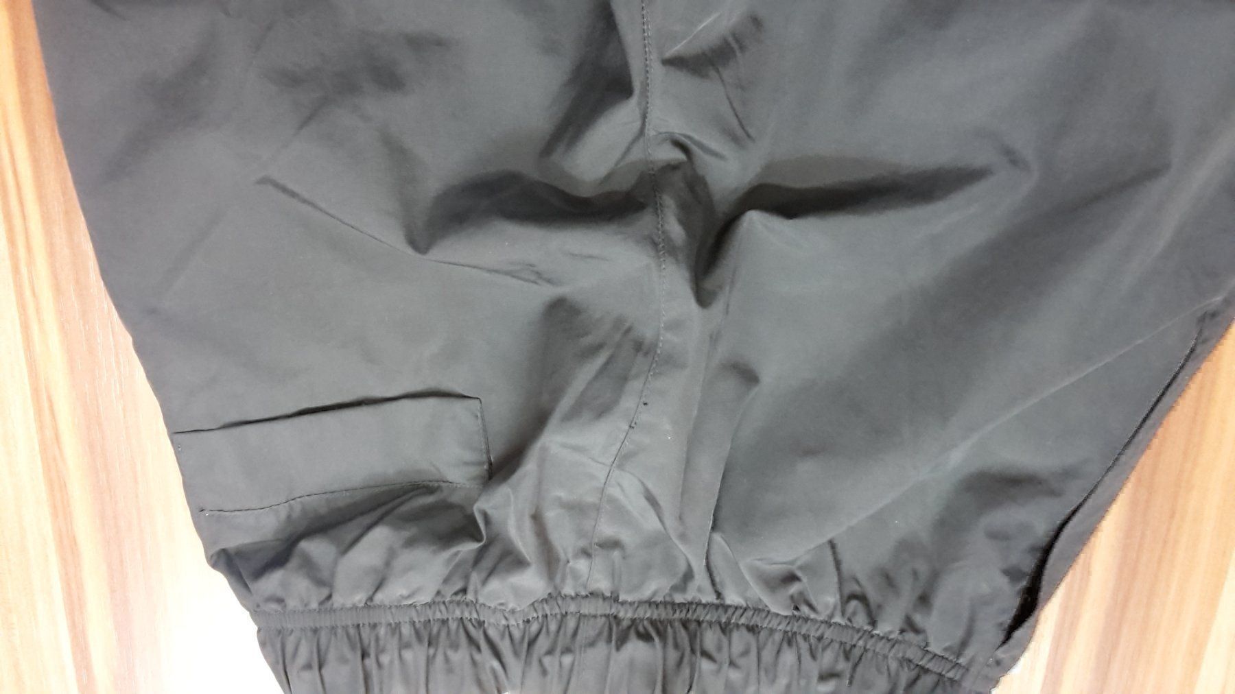 Pantaloni: Sporthose gr 128 cbk L9 – Nuovo (secondo la descrizione) da Schwarzenburg venduto da Flamingo07 5
