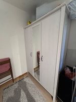 Neuwertiger Kleiderschrank von IKEA
