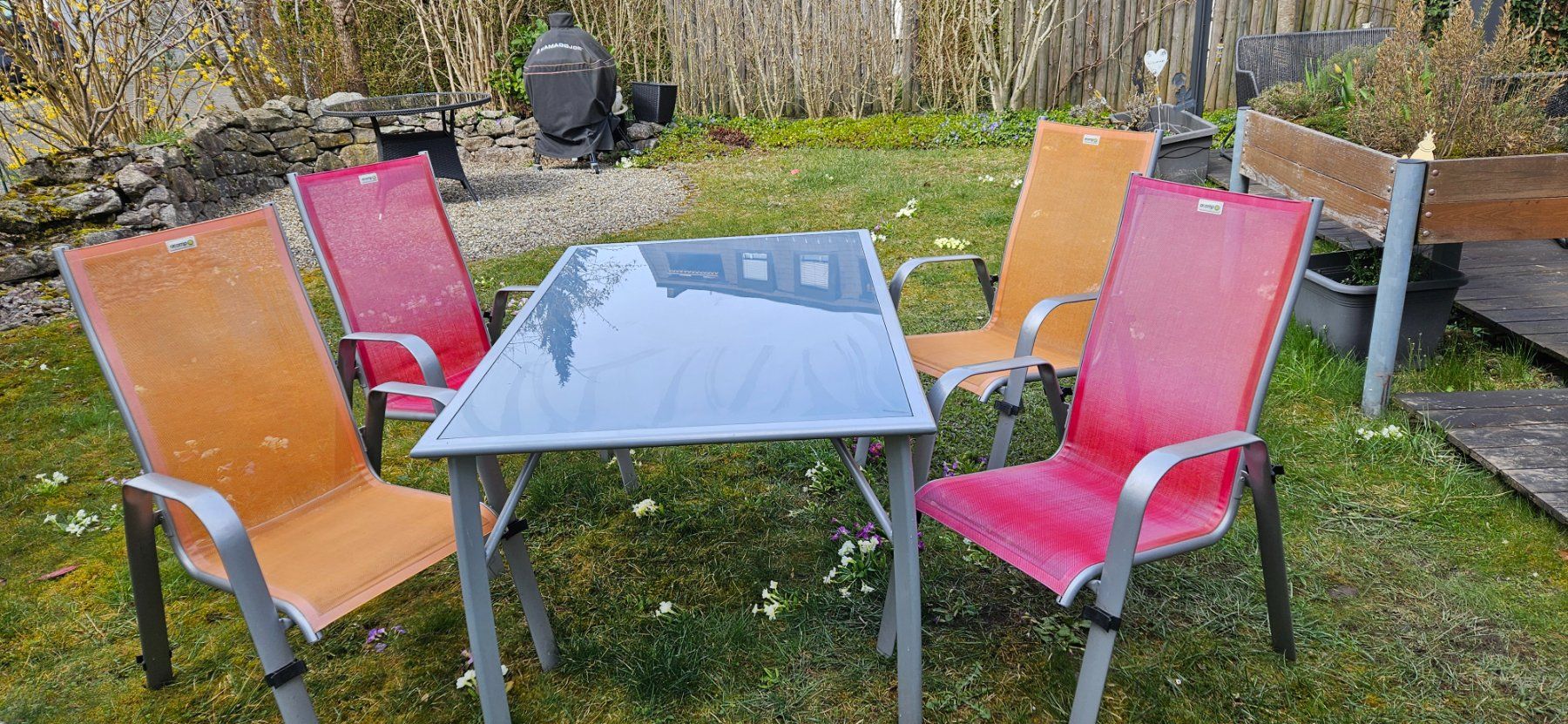 Set de table et chaises: Gartentisch + 4 Stühle – D'occasion à Wetzikon ZH par tango177
