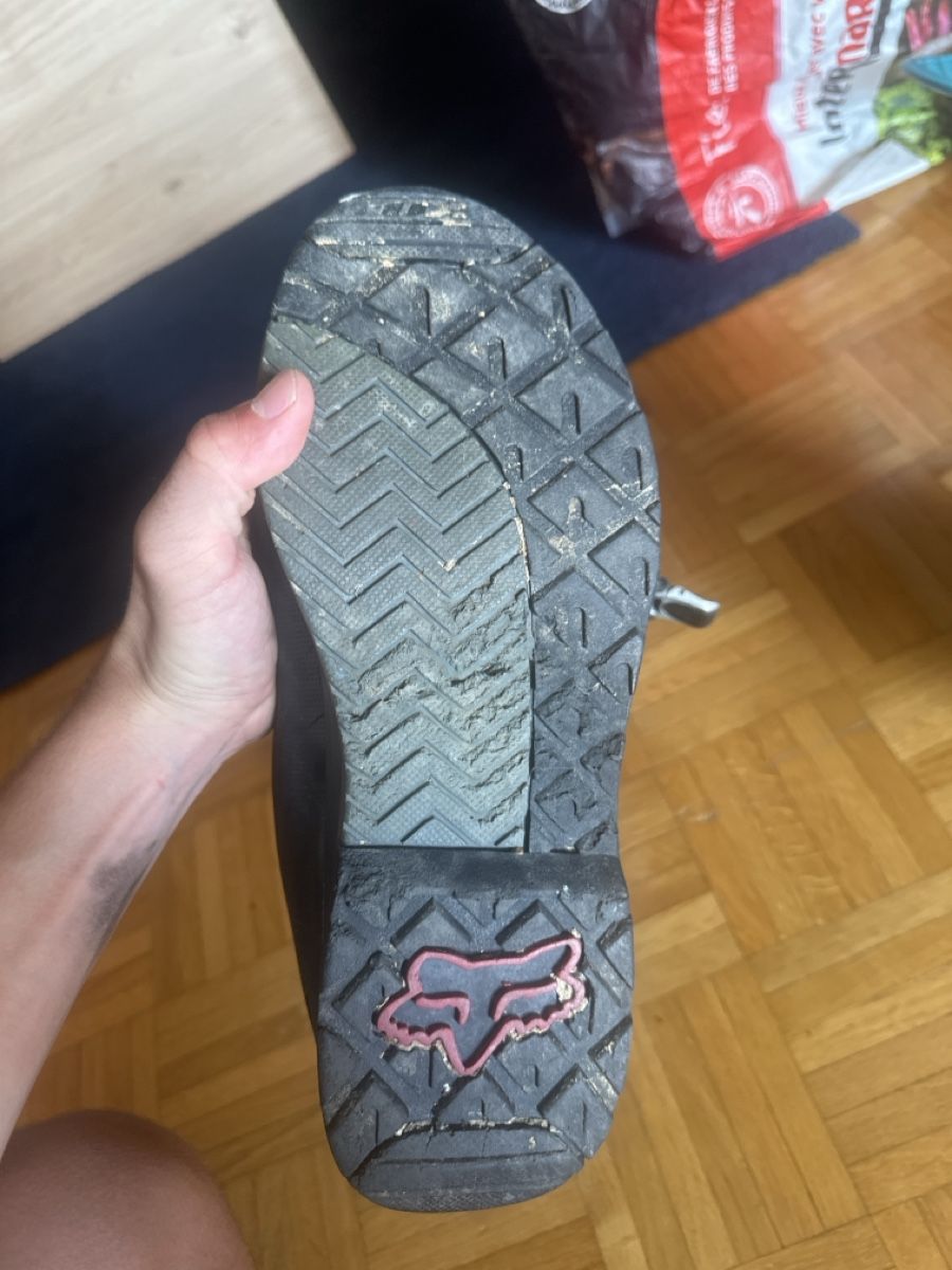 Fox Scarpe da uomo: Bottes moto Fox taille 45 usées  – Usato da Blonay venduto da Adrien_Pedro 2
