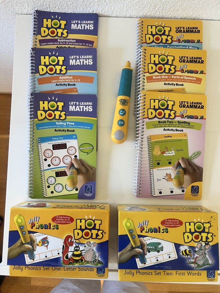 Libri: English Hot Dots educational learning set with pen – Nuovo (secondo la descrizione) da Zürich venduto da ginag2684