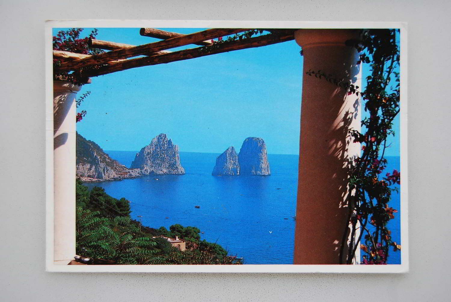 Cartoline postali: AK Capri - I Faraglioni – Usato da Rüfenacht BE venduto da Toro06