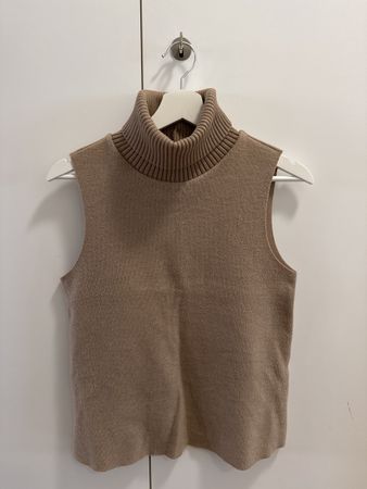 Zara Rollkragen Weste ärmellos beige Gr. S