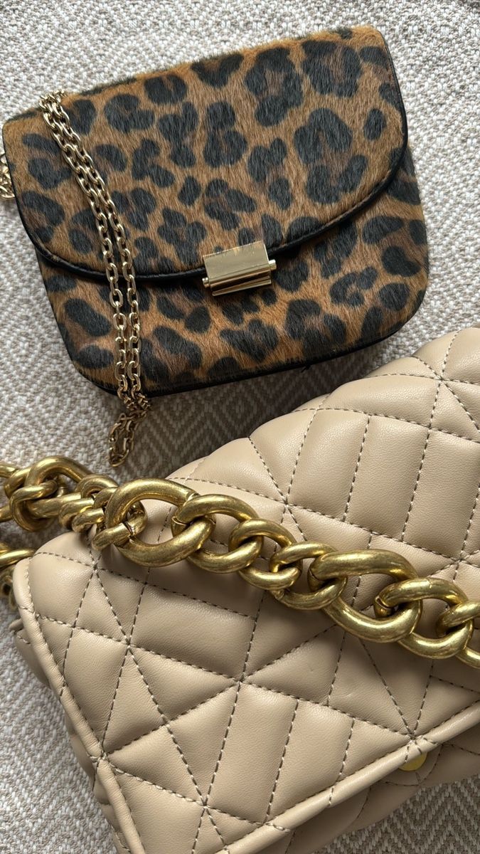 Borse da donna: Handtaschen-Set, neuwertig – Nuovo (secondo la descrizione) da Triesenberg venduto da Designer_Closet