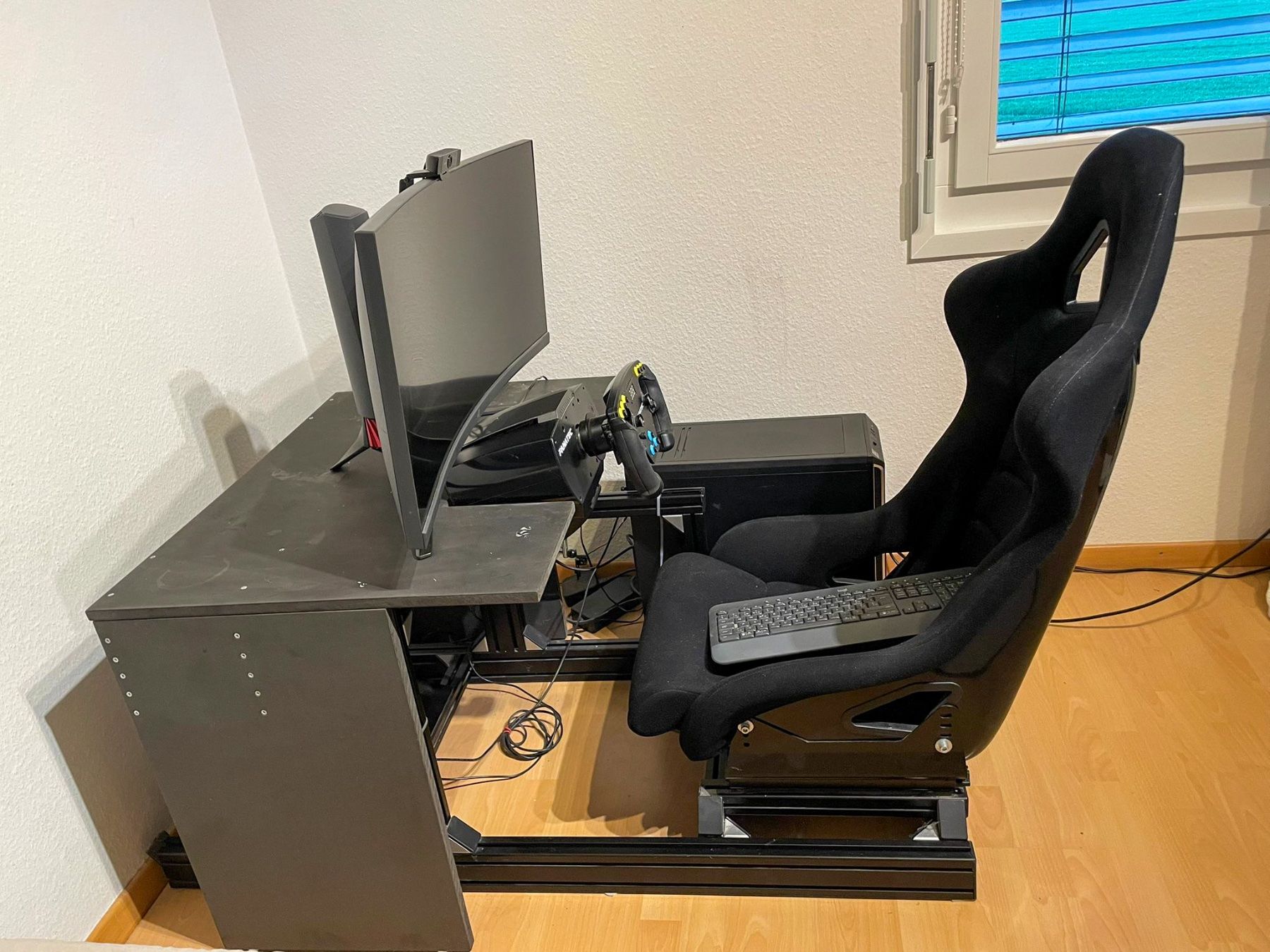 Microsoft Console: Racing Simulator set komplett – Usato da Hünenberg venduto da sverige72 2