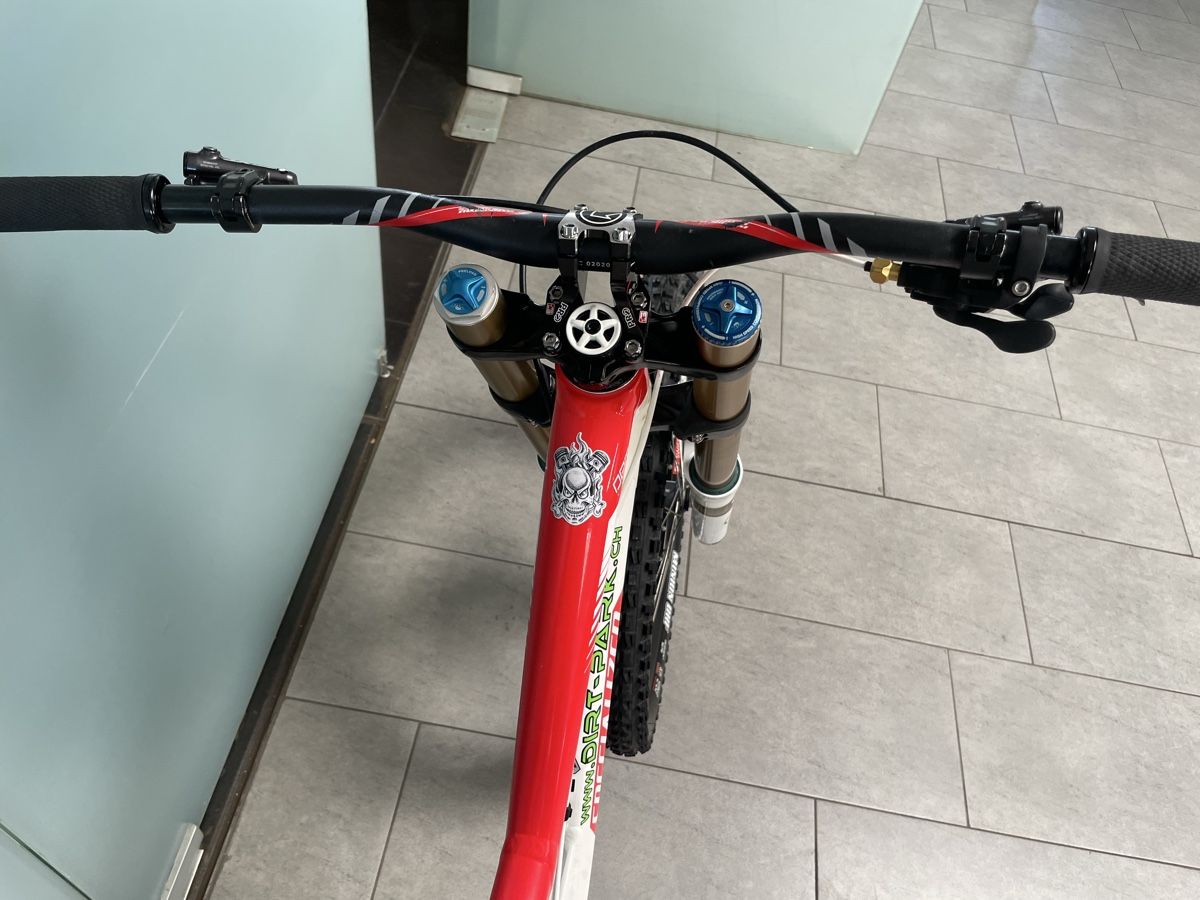 Specialized Velos: Specialized Demo Downhill Bike – Gebraucht aus Oftringen von GWC_1 6