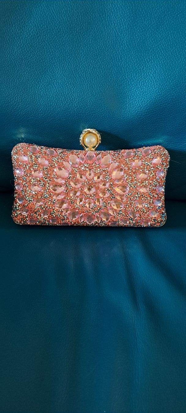Taschen für Damen: Pinkrosa Abendhandtasche mit Pailletten – Neu (gemäss Beschreibung) aus Basel von DesireeYaDa 3
