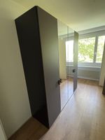 Jutzler Glastürenschrank Neuwertig