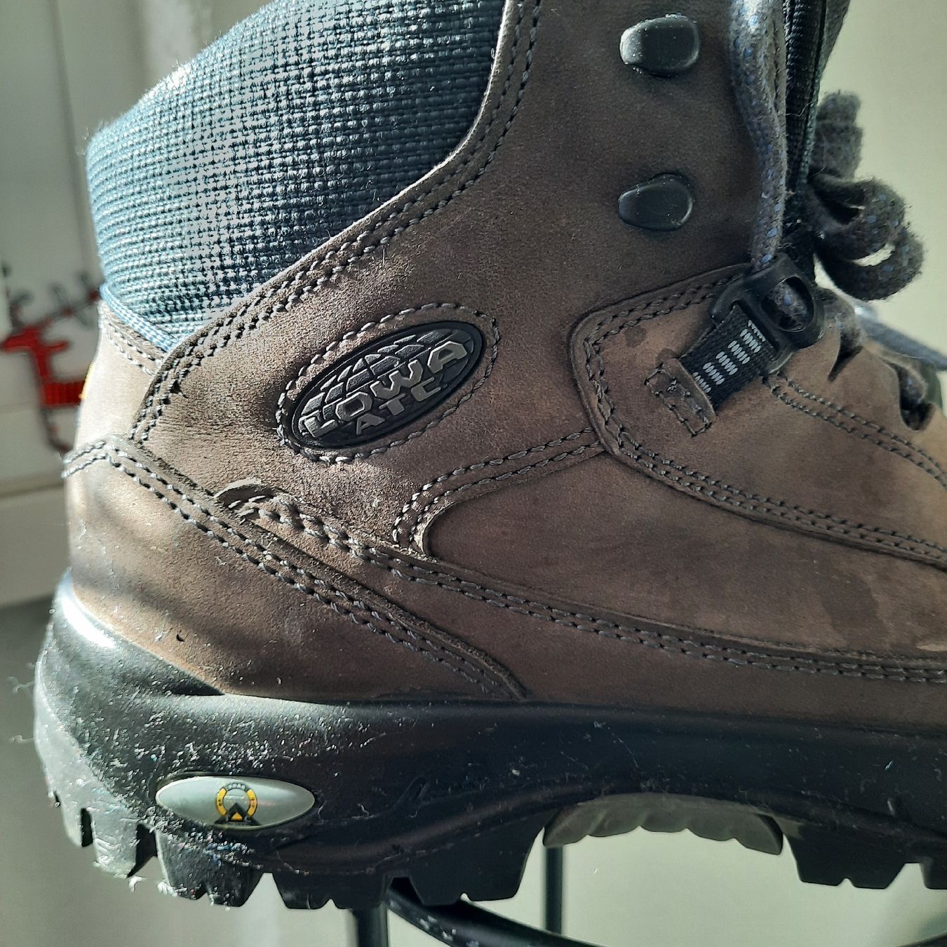 Lowa Scarpe da uomo: LOWA WANDERSCHUHE, GR. 37,5 – Usato da Hinwil venduto da Wuschi40 5