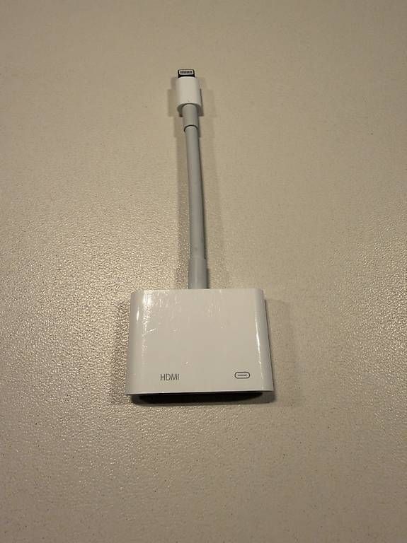 Adaptateurs: Apple Adaptateur AV numérique Lightning HDMI – D'occasion à St-Sulpice VD par barcelonaboy 2