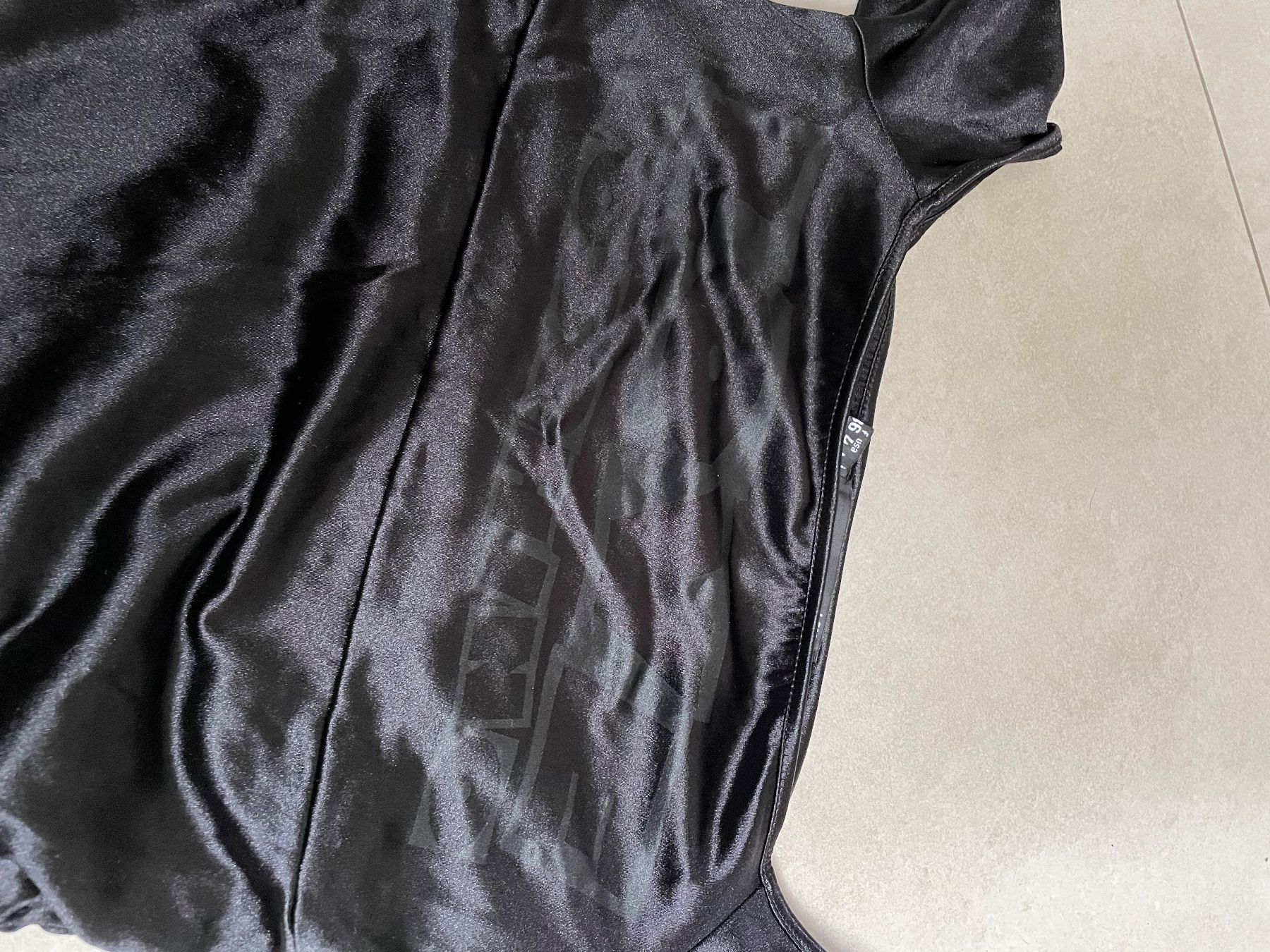 Moschino T-Shirts: Moschino Shirt – Neu (gemäss Beschreibung) aus Vaduz von GiuliaSu 1