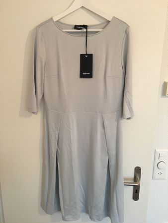 KILIAN KERNER KLEID-WUNDERSCHÖN-NEU-L