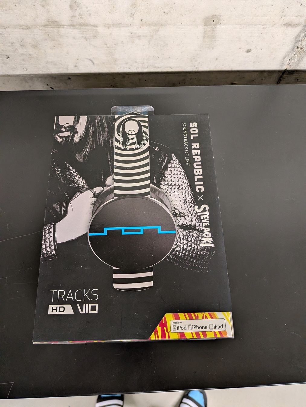 Cuffie: SOL Republic Tracks Kopfhoerer  - Steve Aoki Limited Edition – Usato da Sursee venduto da Tom1447