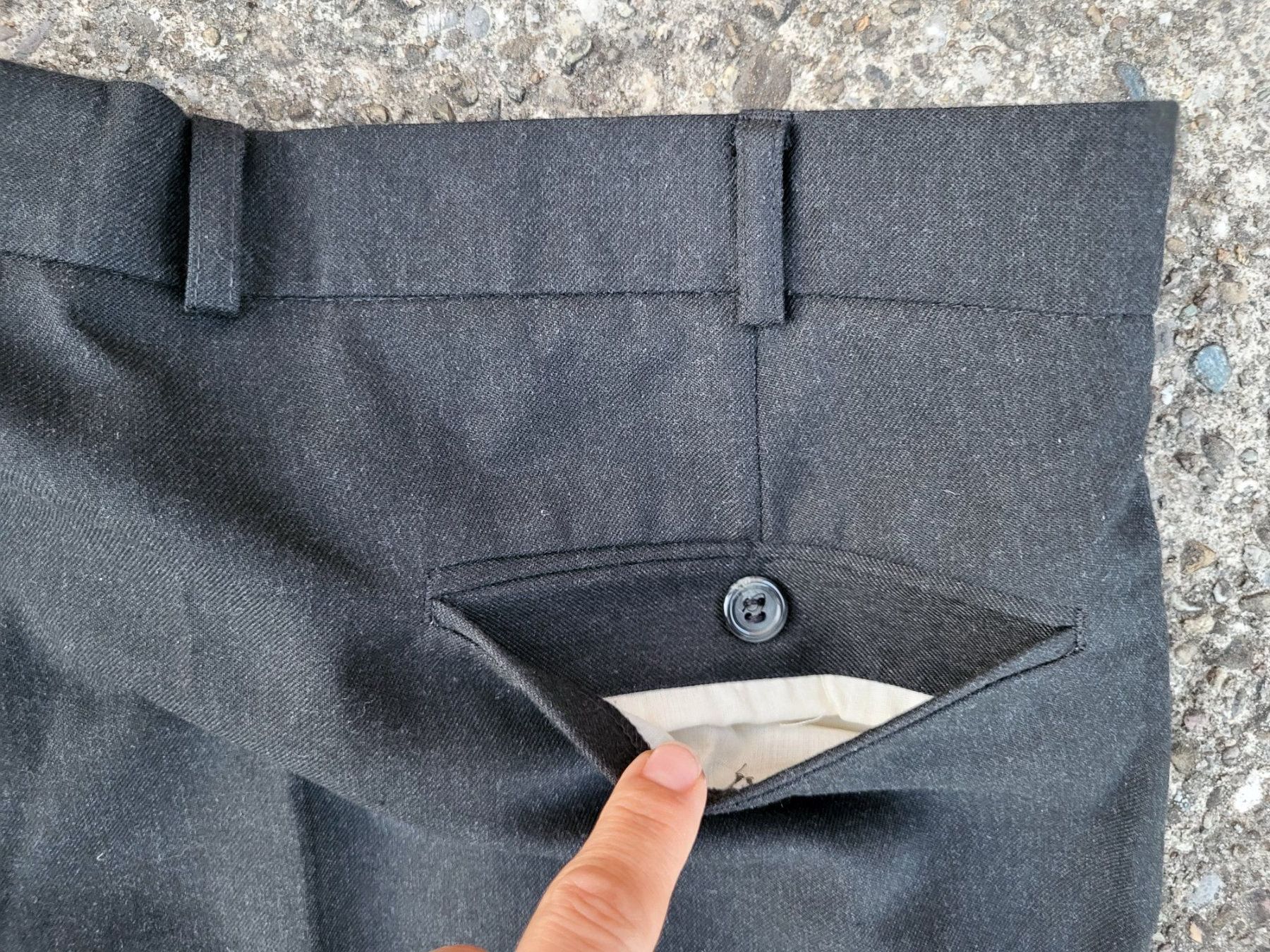 Pantaloni: Stoffhose mit Viskose – Usato da Dorf venduto da Mischa2010 8