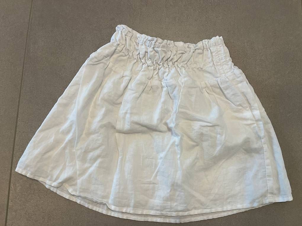 Vestiti & Gonne: Jupe Benetton 128 – Usato da Luzern venduto da La_Favorita